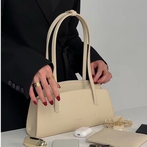 NEW Freja Caroline Oat Bag, with Dust Bag and Tags